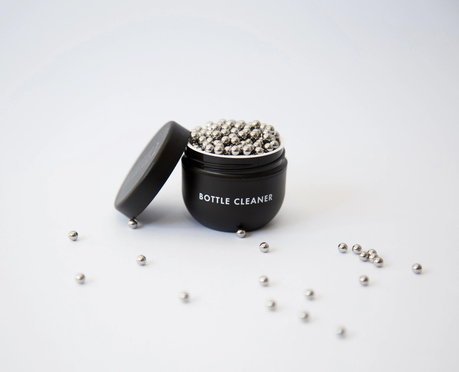 Perles Nettoyantes pour Carafe - Riedel - Brosse de nettoyage - - La Guilde Culinaire