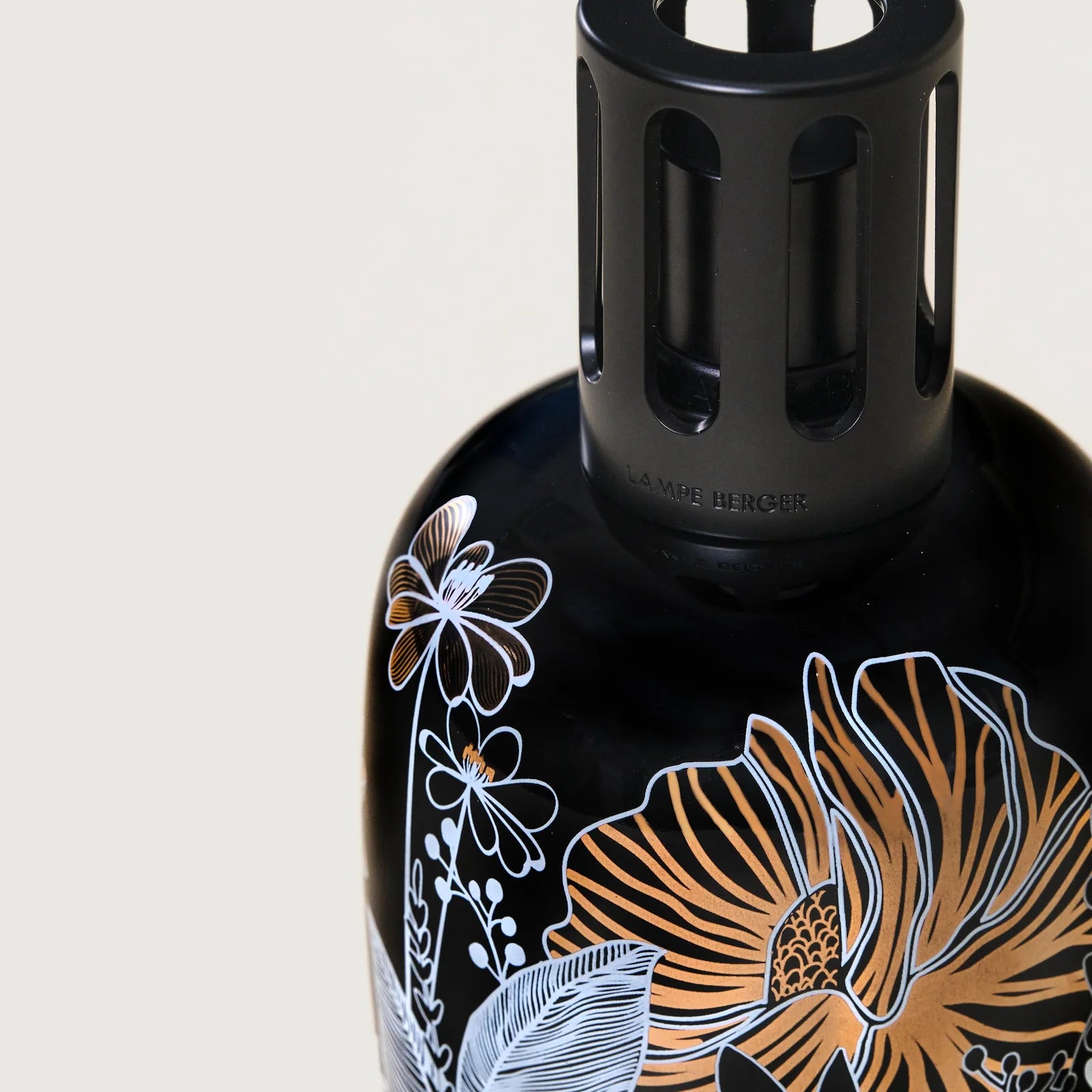 Lampe Berger Porcelaine Noire Végétale - Maison Berger Paris - Lampe Berger - - La Guilde Culinaire