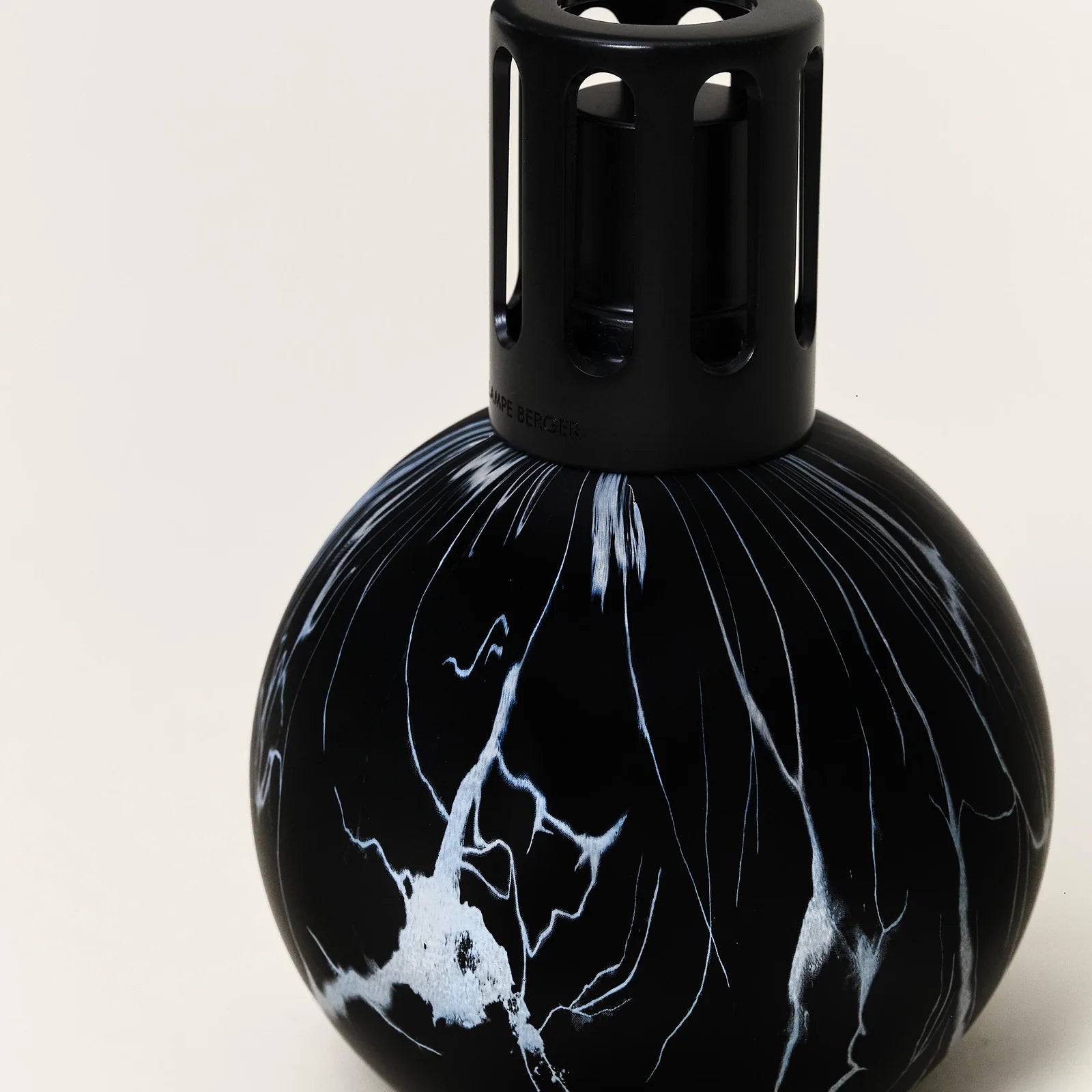 Lampe Berger MARBLE NOIRE - Maison Berger Paris - Lampe Berger - - La Guilde Culinaire