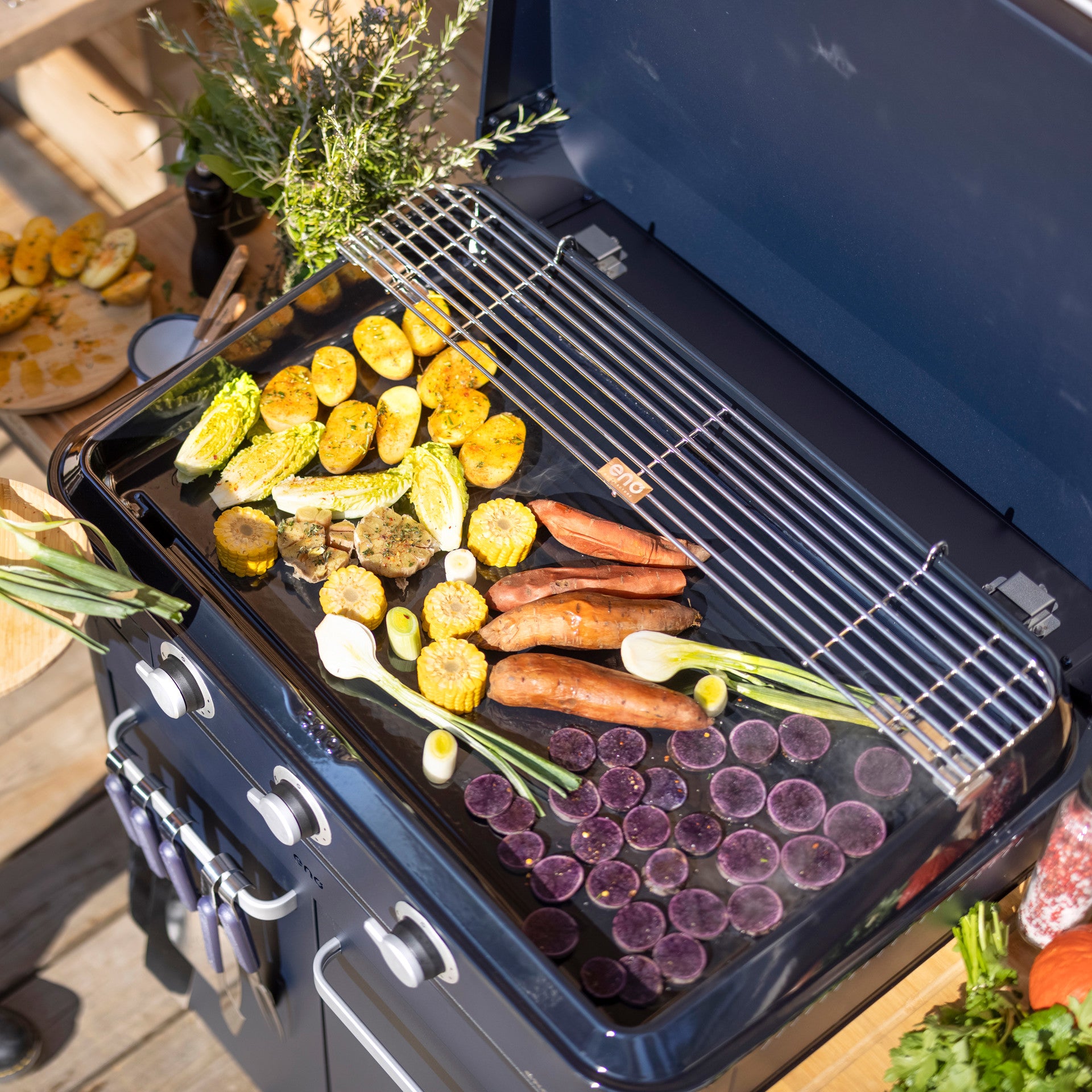 Eno - Ensemble Plancha 3 brûleurs avec couvercle et chariot ENOSIGN 80 - Bleu Navy - ENO - Ensemble plancha - - La Guilde Culinaire