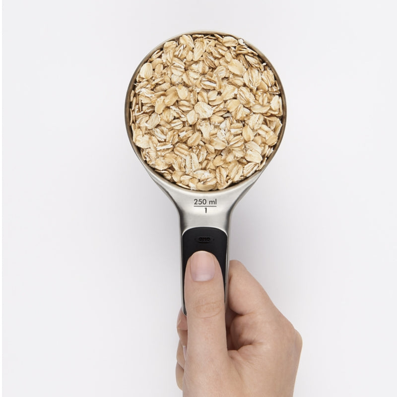Tasses à mesurer - OXO - Tasse & Cuillère à mesurer - - La Guilde Culinaire