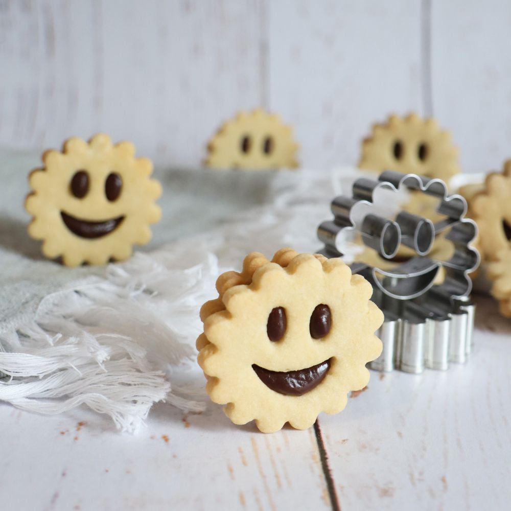 2 emporte-pièces pour biscuits sourire - Scrapcooking - Emporte-pièce - - La Guilde Culinaire