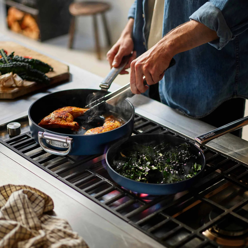 Poêle à frire Space antiadhésive en céramique 30 cm bleue poignée pliante - Joseph Joseph - Poêle - - La Guilde Culinaire