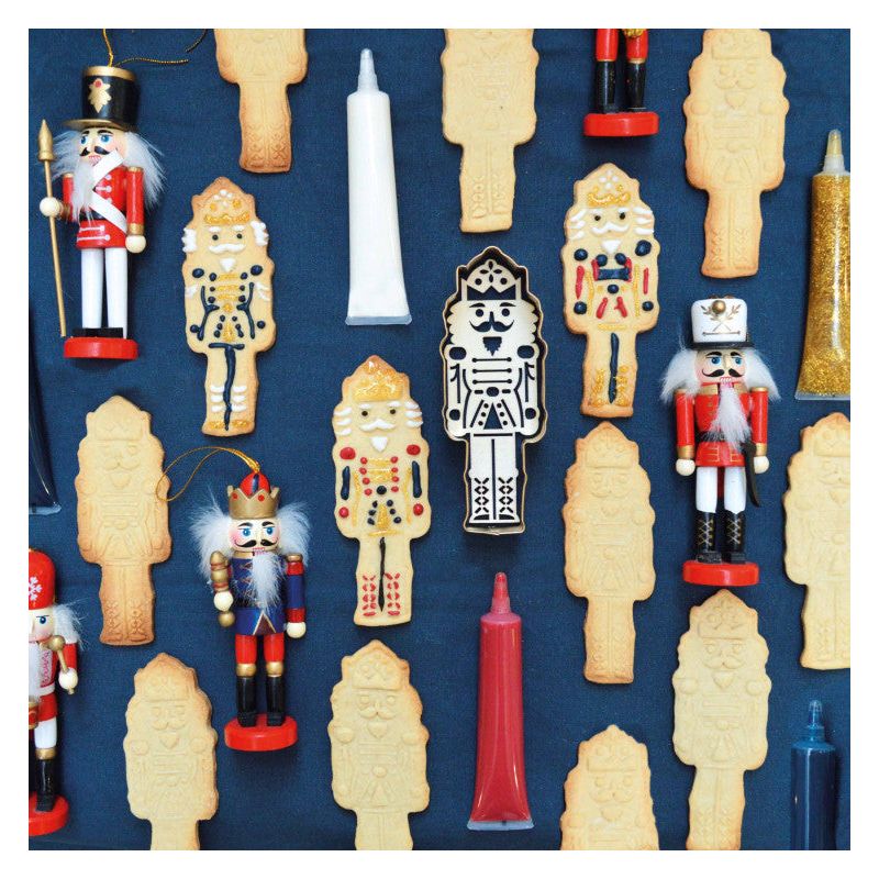 Découpoir doré + embosseur bois Casse-Noisette - Scrapcooking - Découpoir - - La Guilde Culinaire