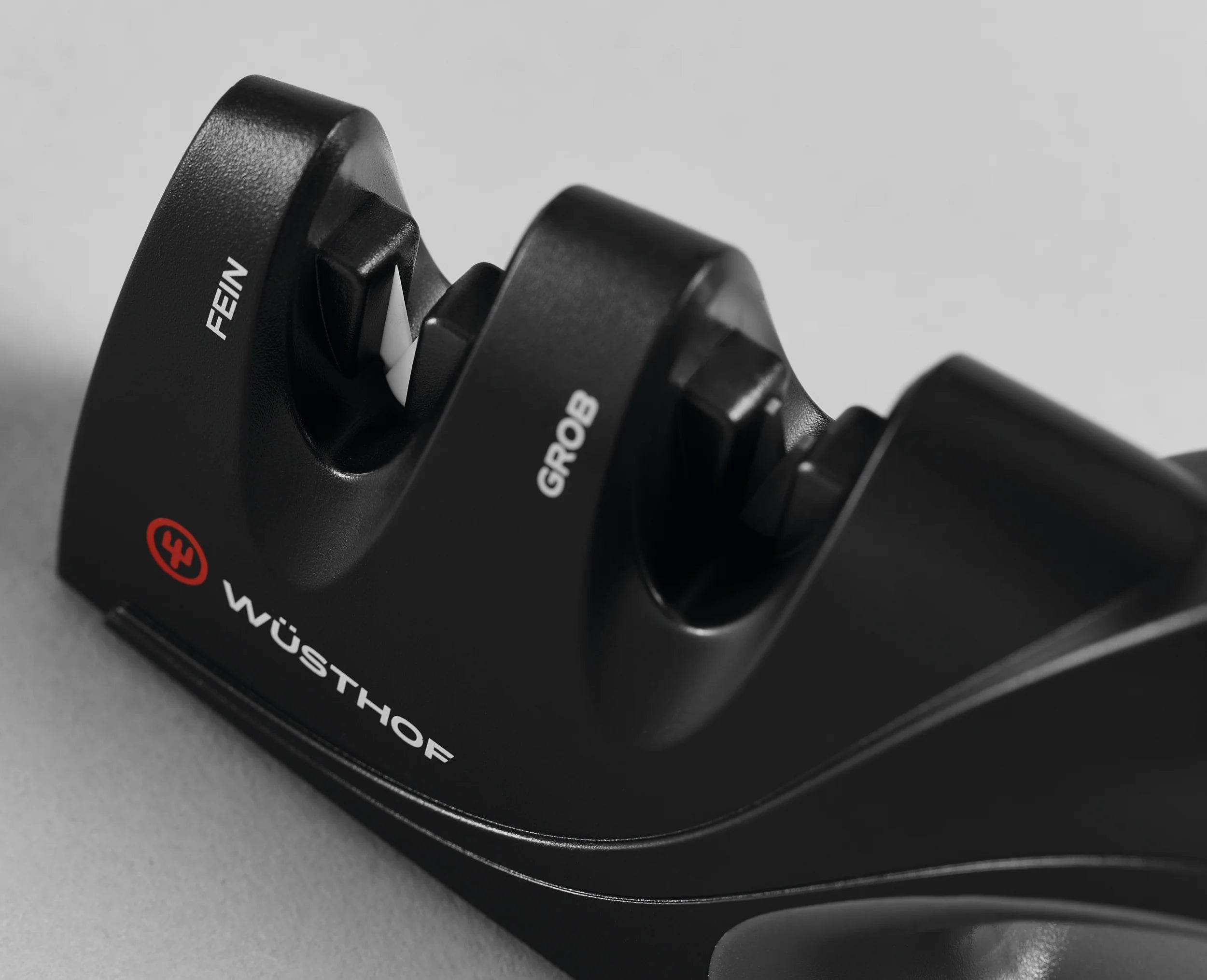 Aiguiseur de couteaux portatif à deux étages - Wüsthof - Aiguiseur et affutoir - - La Guilde Culinaire