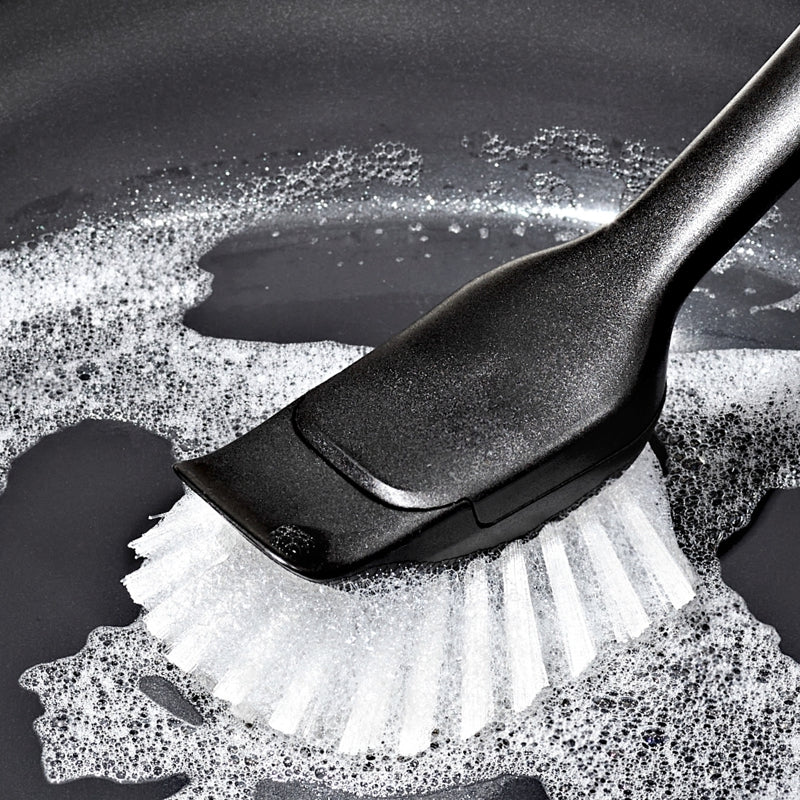 SteeL Brosse à vaisselle - OXO - Brosse de nettoyage - - La Guilde Culinaire