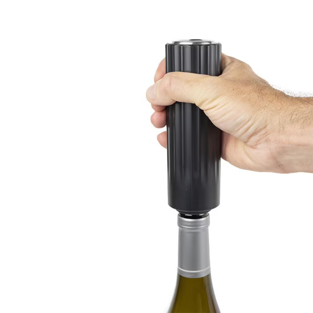 Pompe à Vide Electrique pour le Vin 100% automatique en ABS, noire, 14 cm/5,5" - Peugeot - Pompe à vide - - La Guilde Culinaire