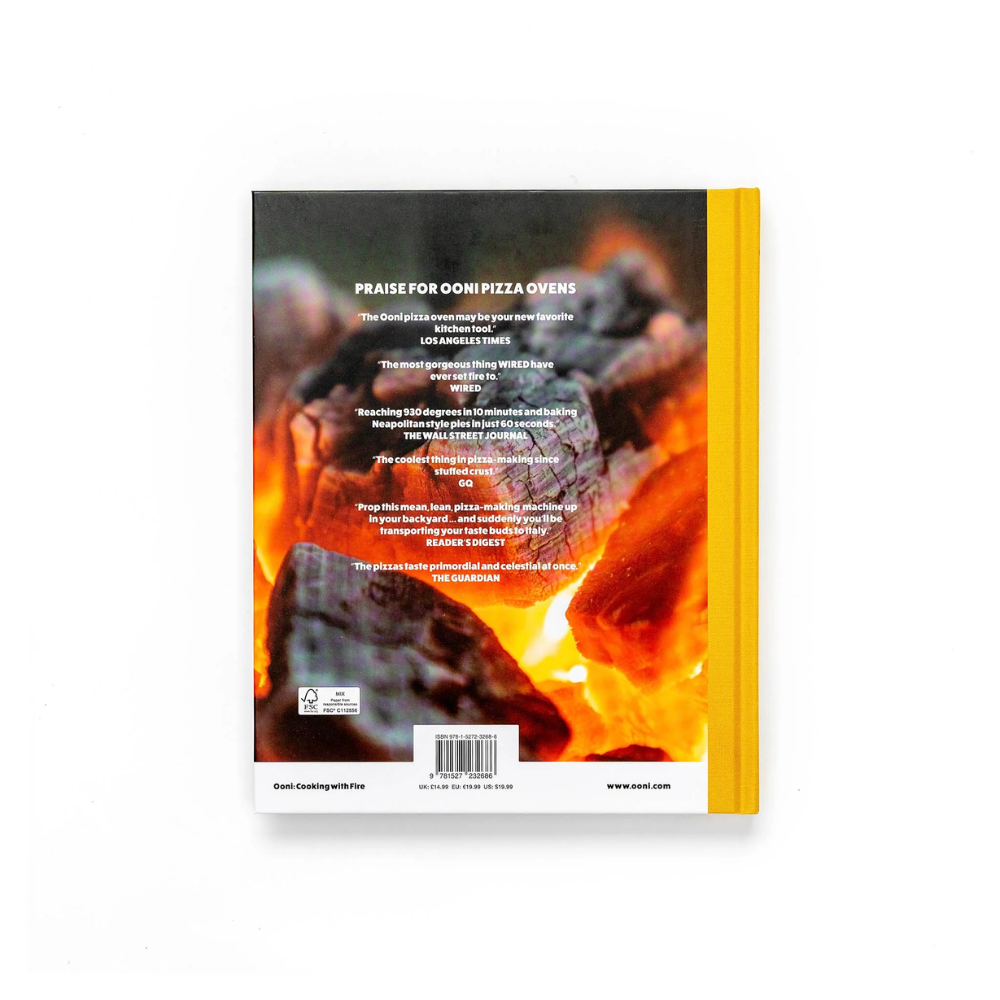 Livre de recettes Ooni : « Cooking with Fire » (anglais uniquement) - Ooni - Livre - - La Guilde Culinaire