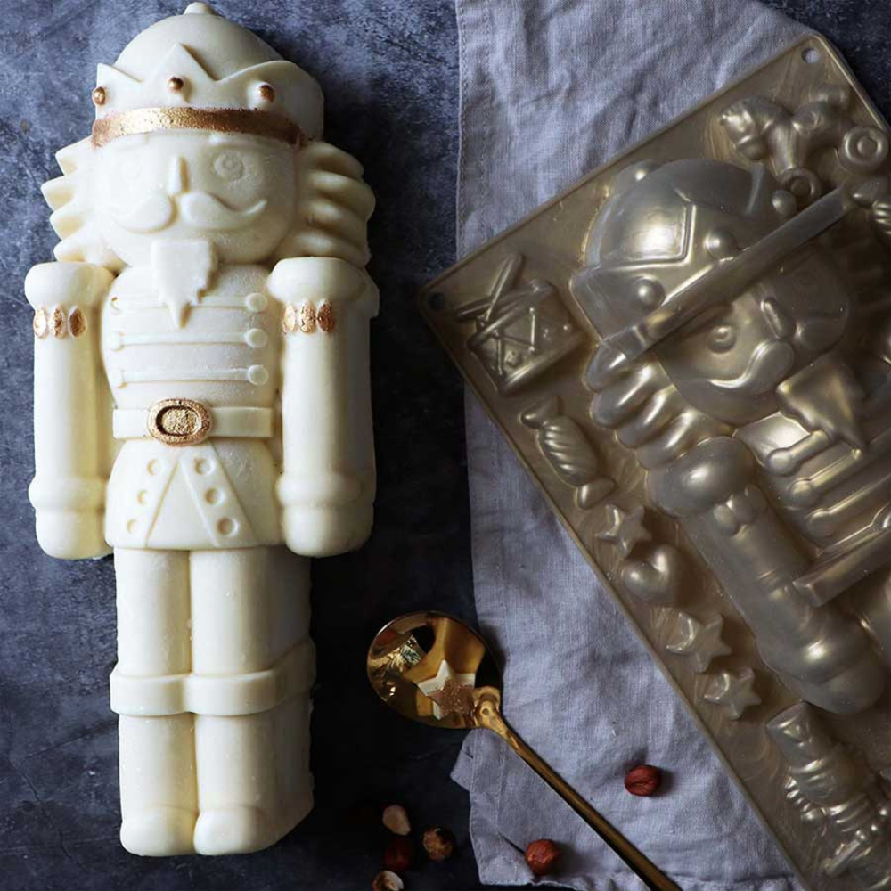 Moule silicone Casse-Noisette - Scrapcooking - Moule à bûche - - La Guilde Culinaire