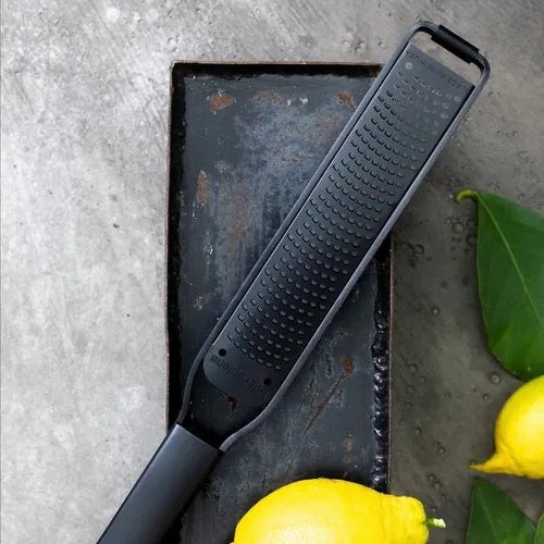 Zesteur - Série Black Sheep - Microplane - Râpe et zesteur - - La Guilde Culinaire