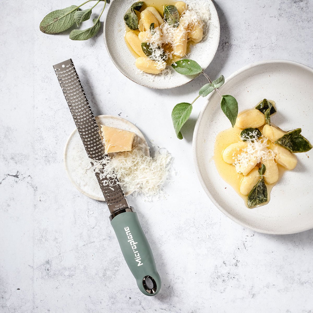 Zesteur-Râpe - Série Premium Classic (Vert Eucalyptus), Microplane - Microplane - Râpe et zesteur - - La Guilde Culinaire