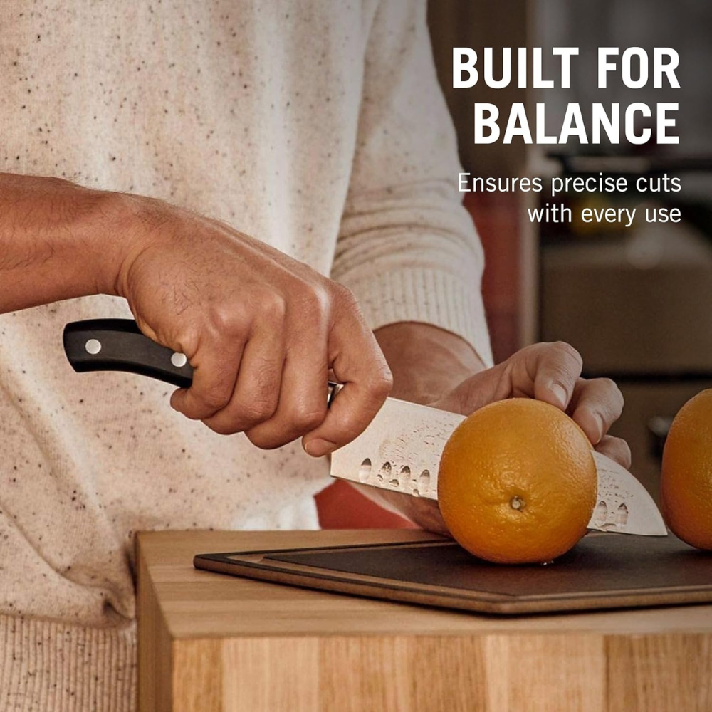 Grand Maître Couteau Santoku alvéolée 17cm-7'' - Victorinox - Couteau Japonais - - La Guilde Culinaire