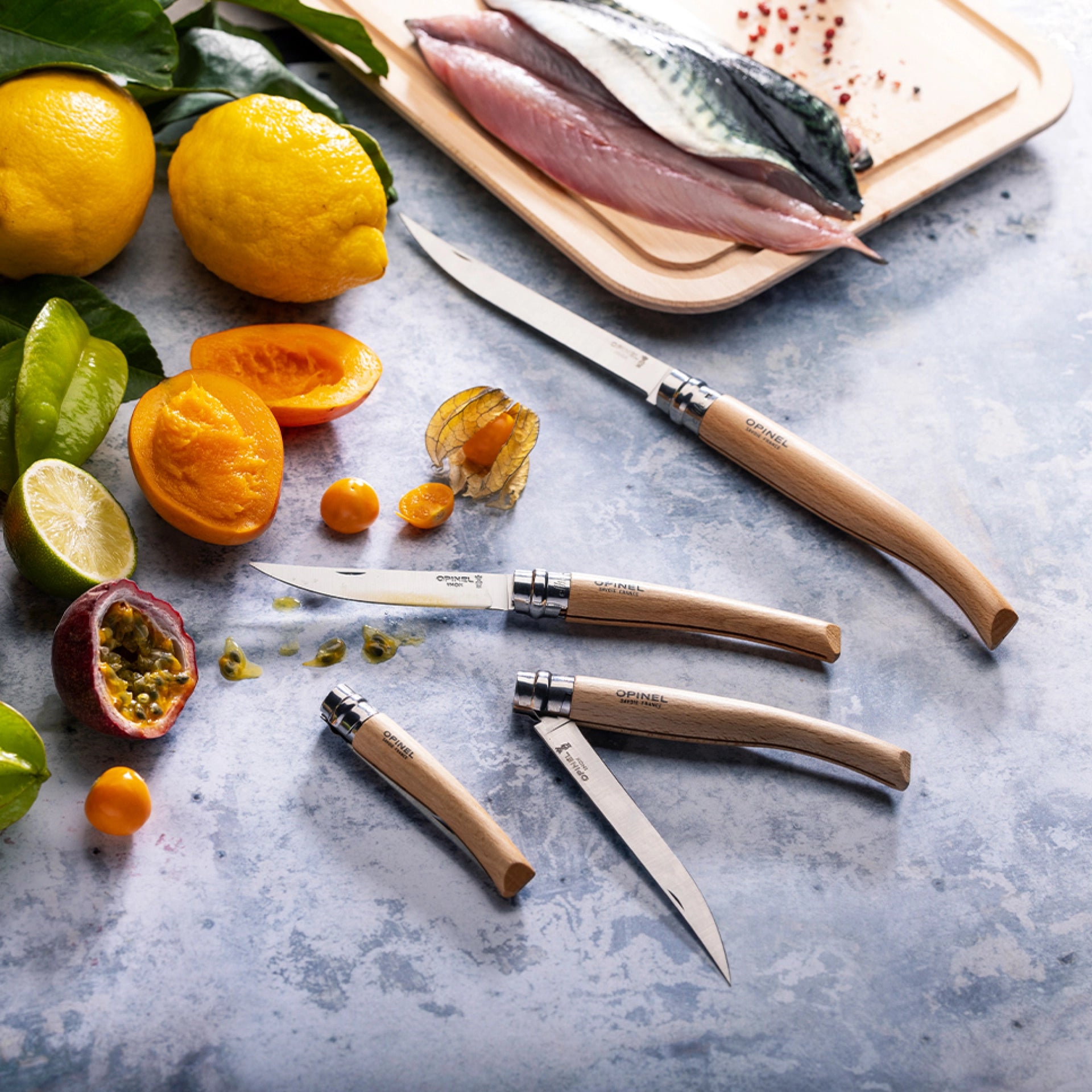 Opinel - N°15 Couteau Effilé Hêtre - Opinel - Couteau parallèle - - La Guilde Culinaire