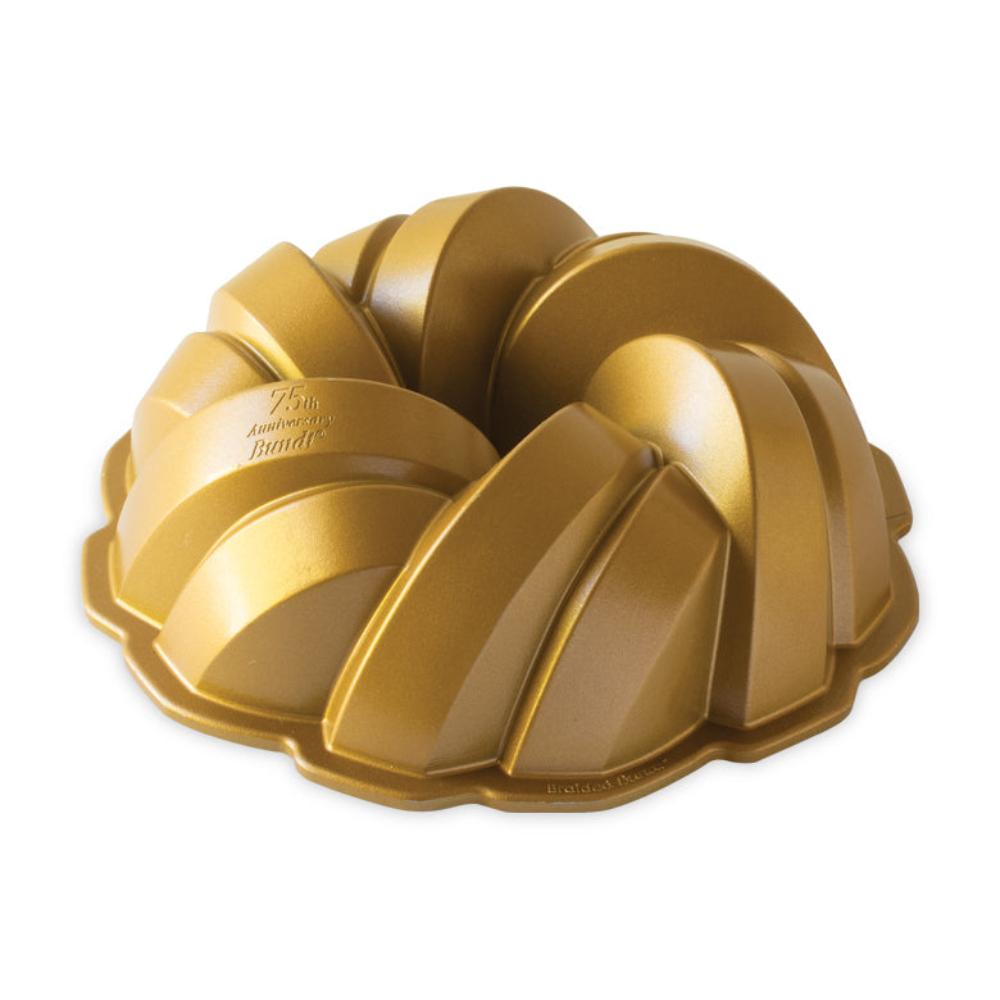 Moule à gâteau Bundt torsadé Gold - Nordic Ware - Moule à gâteaux - - La Guilde Culinaire