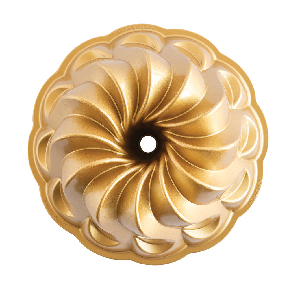 Moule à gâteau Bundt torsadé Gold - Nordic Ware - Moule à gâteaux - - La Guilde Culinaire