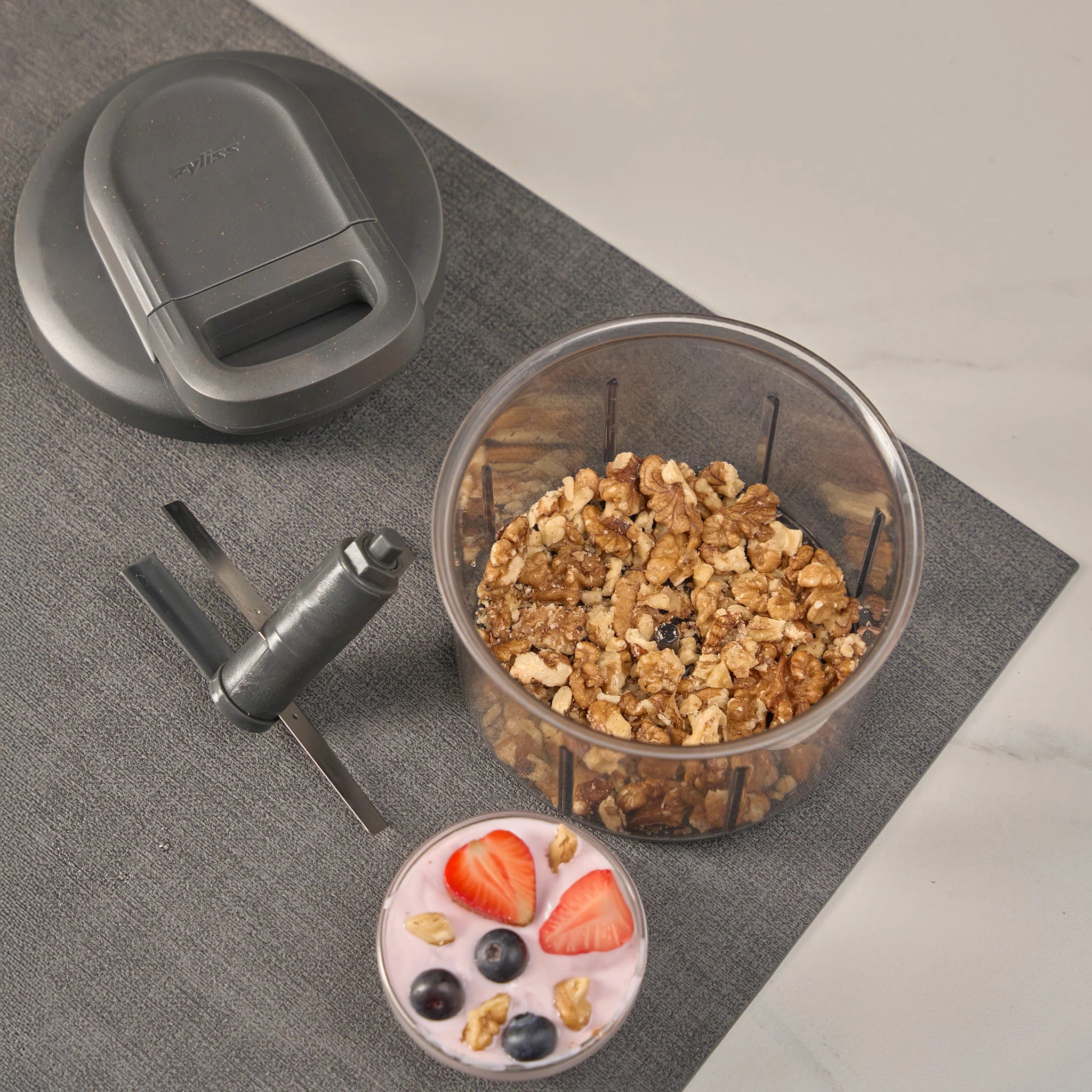 Hachoir manuel Easy Pull - Zyliss - Broyeur et hachoir - - La Guilde Culinaire