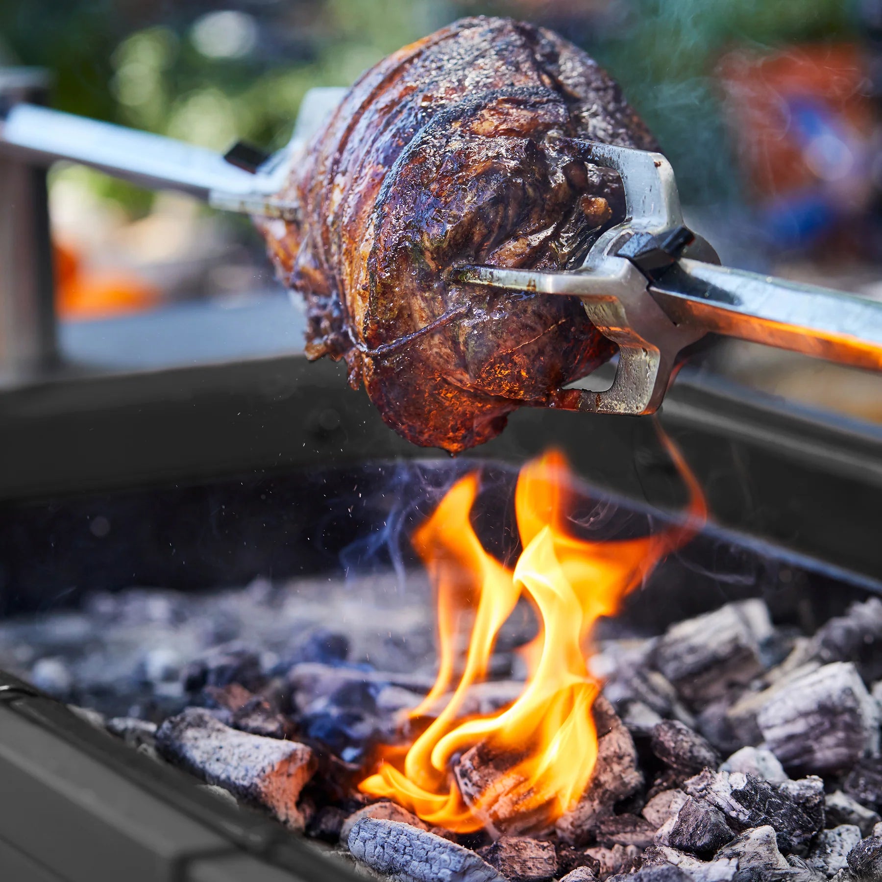 BBQ au charbon de bois HUB - Everdure - Everdure - BBQ - - La Guilde Culinaire