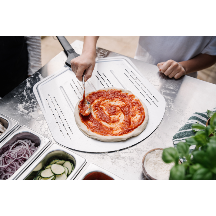 Pelle à pizza perforée en aluminium - Everdure ! - Everdure - Pelle à pizza - - La Guilde Culinaire