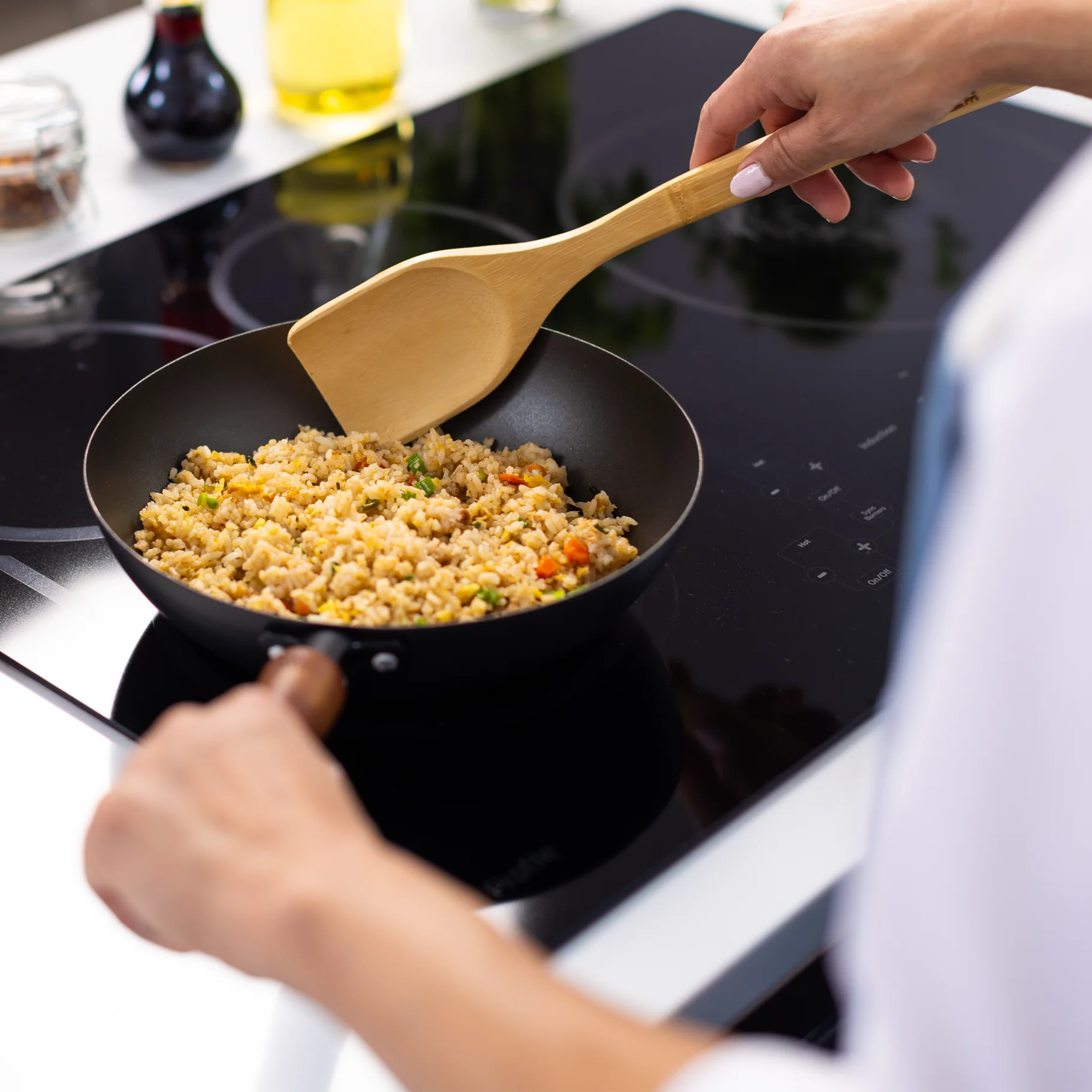 Poêle à frire pré-assaisonnée en acier carbone 9,5 po - Série Classic - Joyce Chen - Poêle à frire - - La Guilde Culinaire