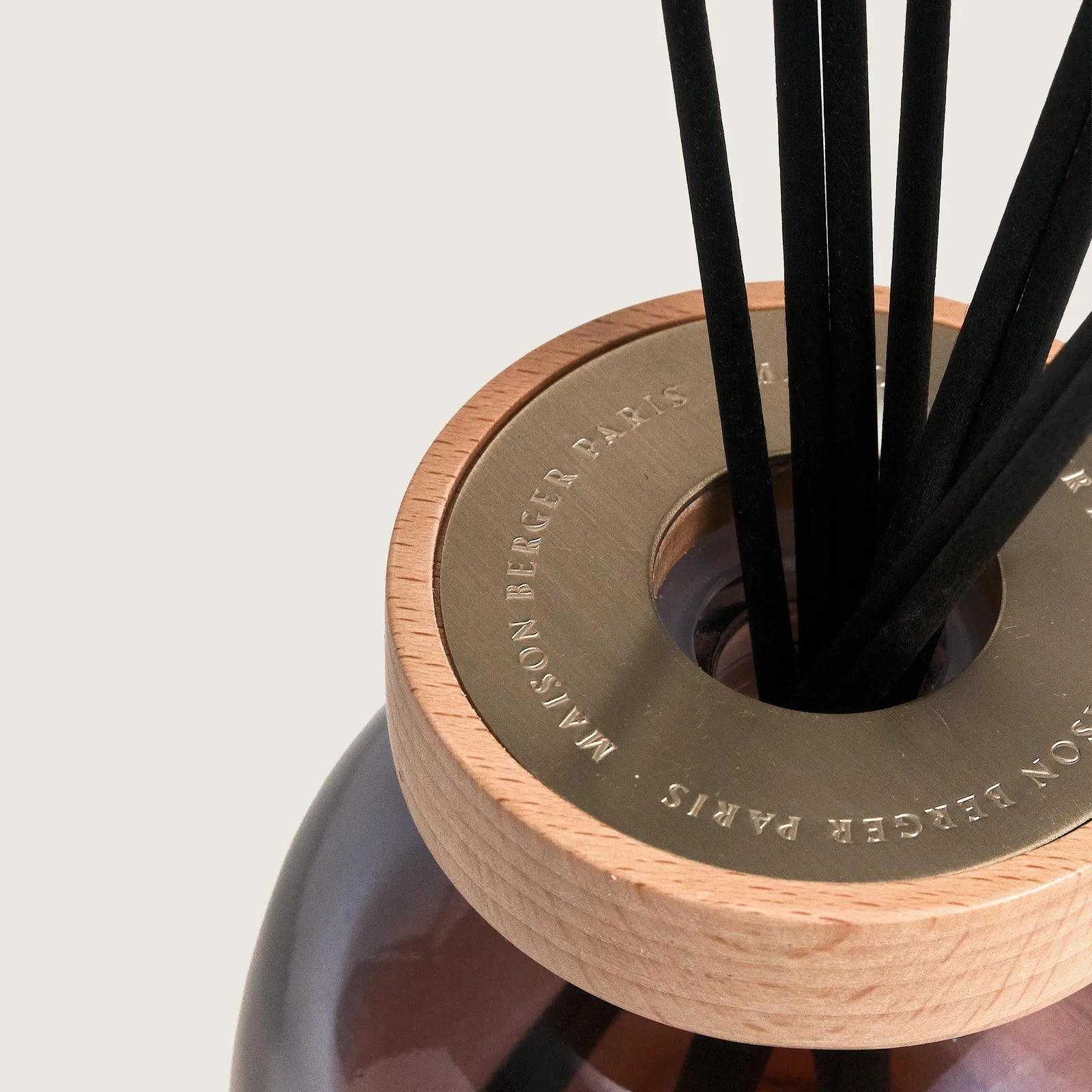 Bouquet parfumé Wood, Gris-Rouge - Maison Berger Paris - Bouquet parfumé - - La Guilde Culinaire