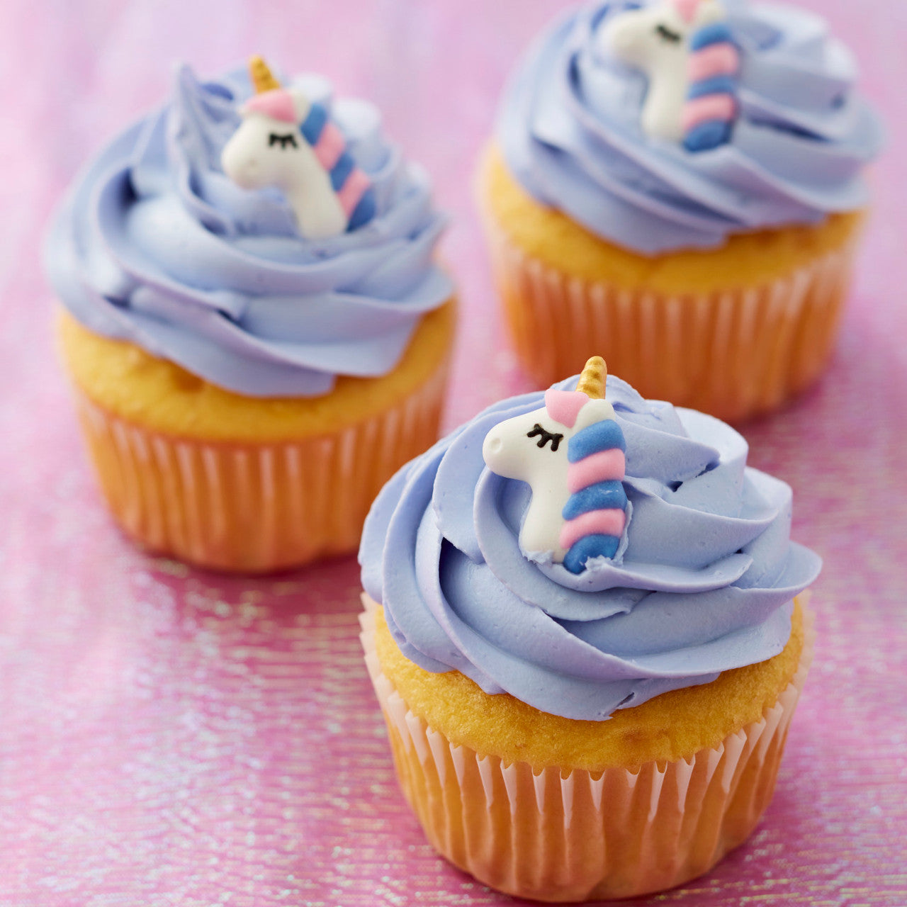 Décorations magiques en glaçage royal Licorne, 12 pièces - Wilton - Décors sucrés - - La Guilde Culinaire