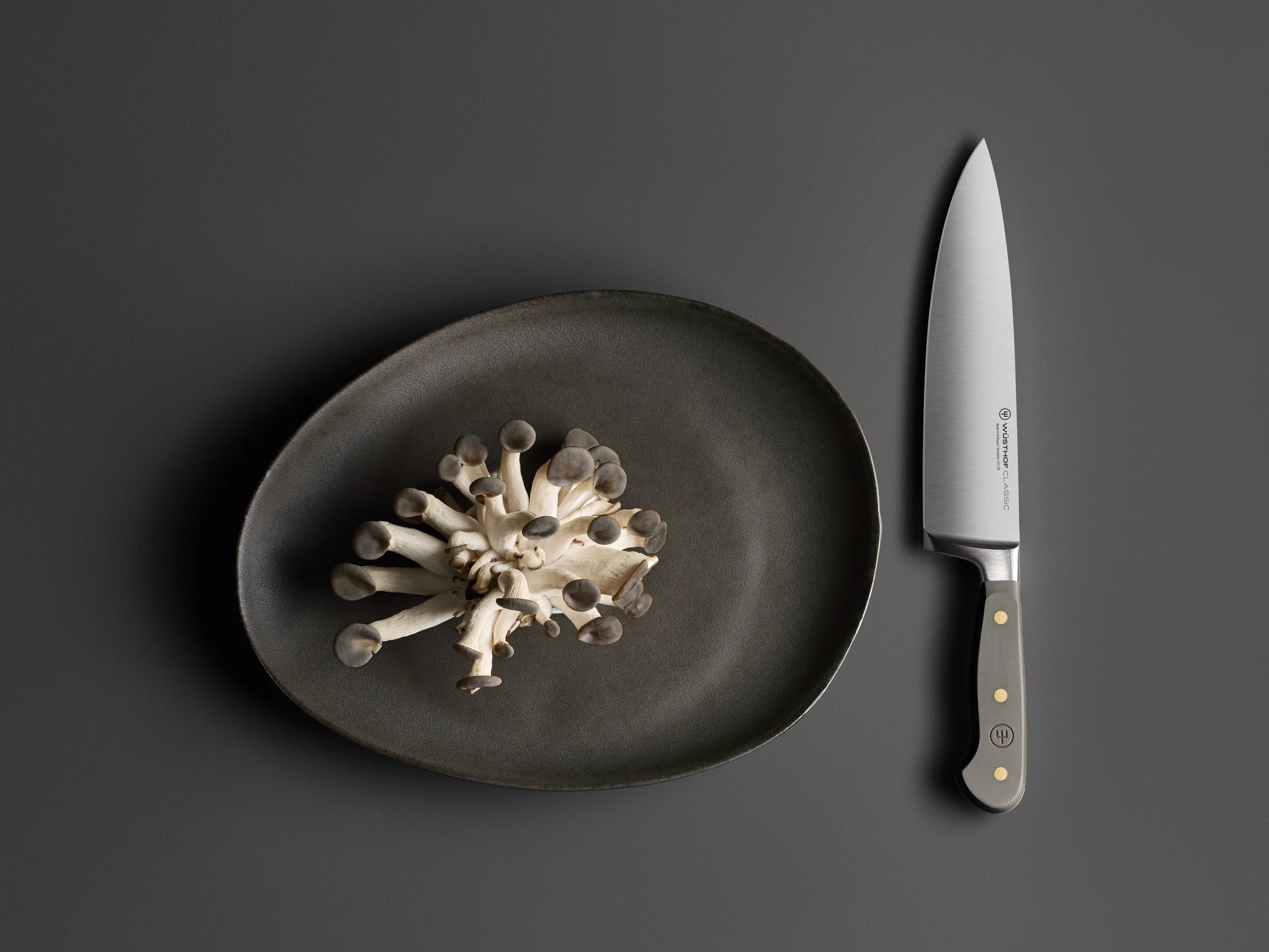 Couteau de chef 20 cm / 8" - Classic - Wüsthof - Couteau de Chef - - La Guilde Culinaire