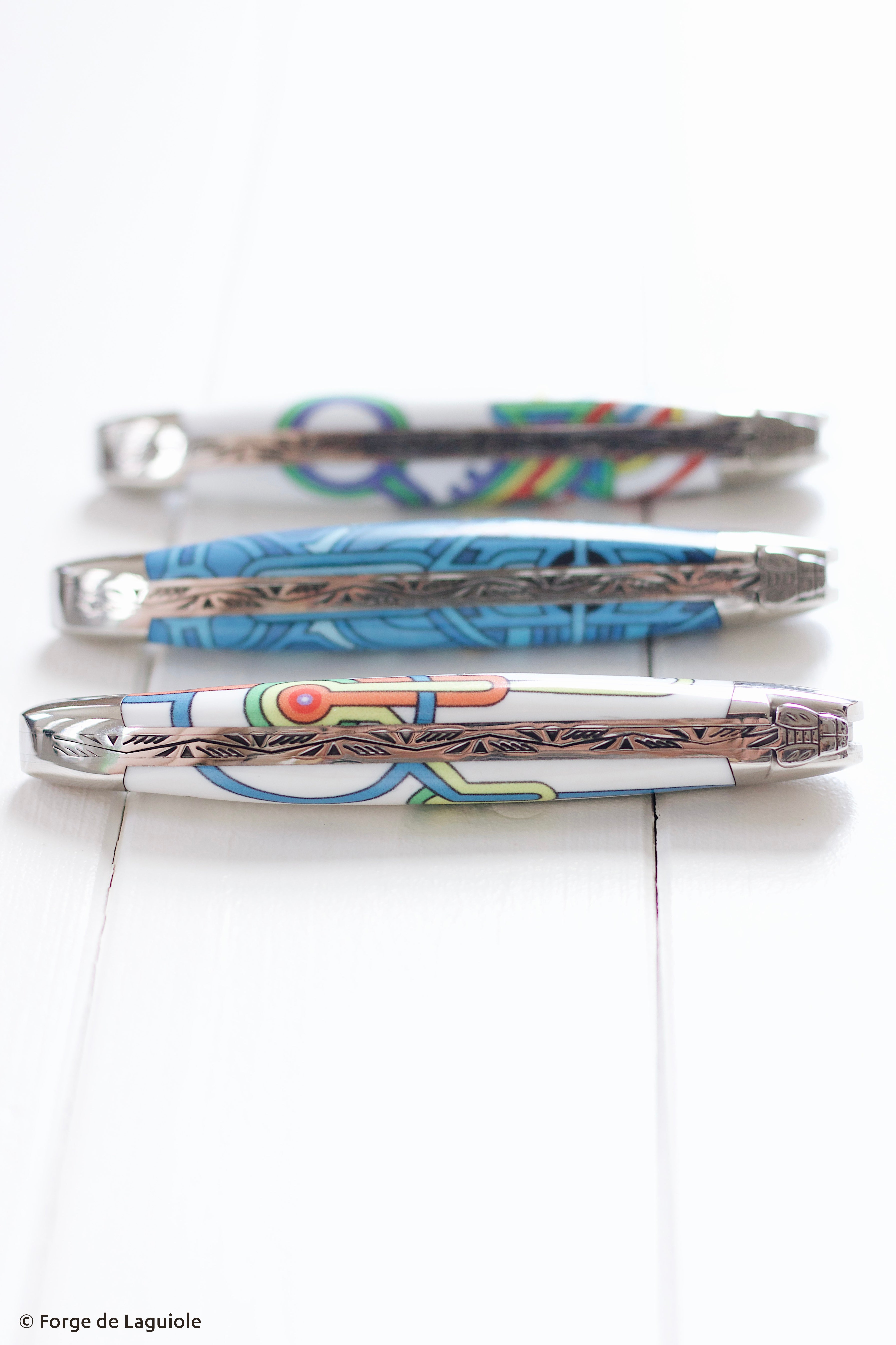 Couteau pliant 11 cm, mitres inox brillant, Seize Happywallmaker – Laguiole - Laguiole - Couteau de poche - - La Guilde Culinaire