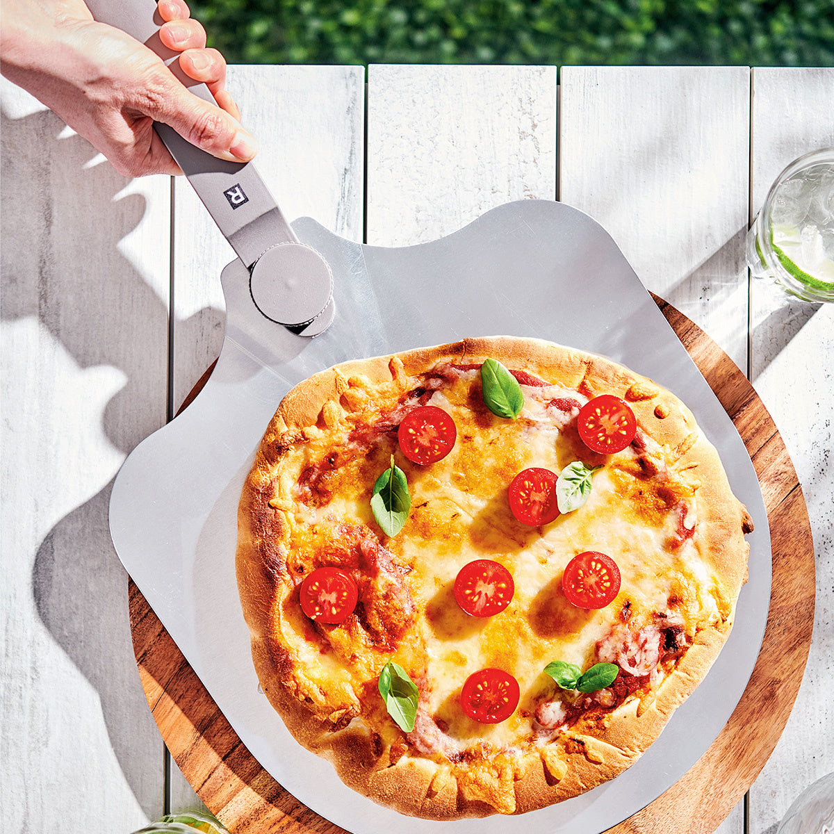 Pelle à pizza avec poignée repliable - Ricardo - Pelle à pizza - - La Guilde Culinaire