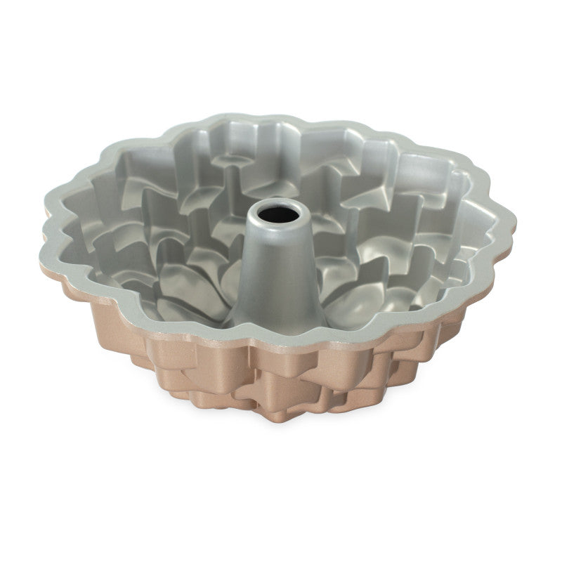 Moule à gâteau Bundt Blossom pétales de fleur Toffee - Nordic Ware - Moule à gâteaux - - La Guilde Culinaire