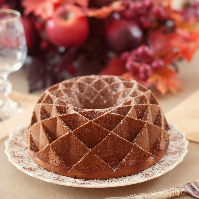 Moule à gâteau Bundt Jubilee Gold - Nordic Ware - Moule à gâteaux - - La Guilde Culinaire