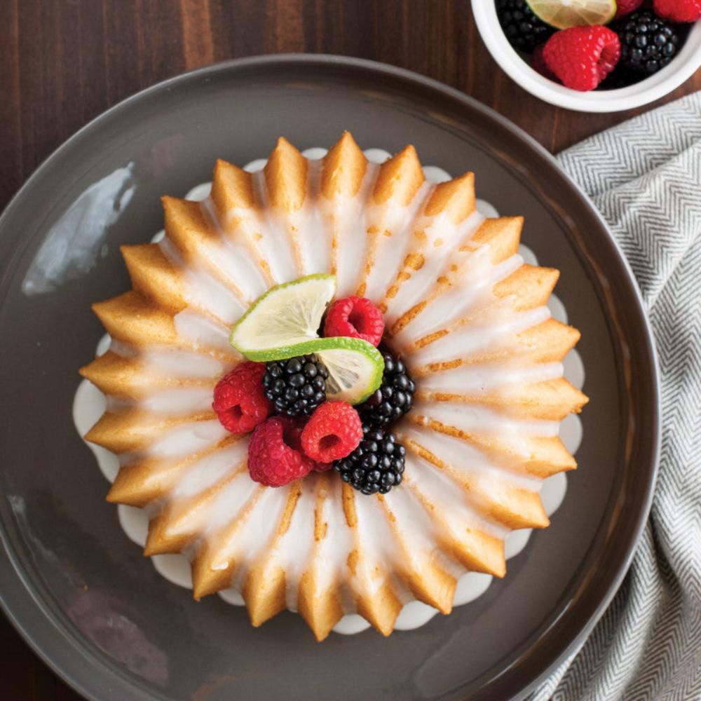 Petit moule à gâteau Bundt Brilliance Gold ! - Nordic Ware - Moule à gâteaux - - La Guilde Culinaire