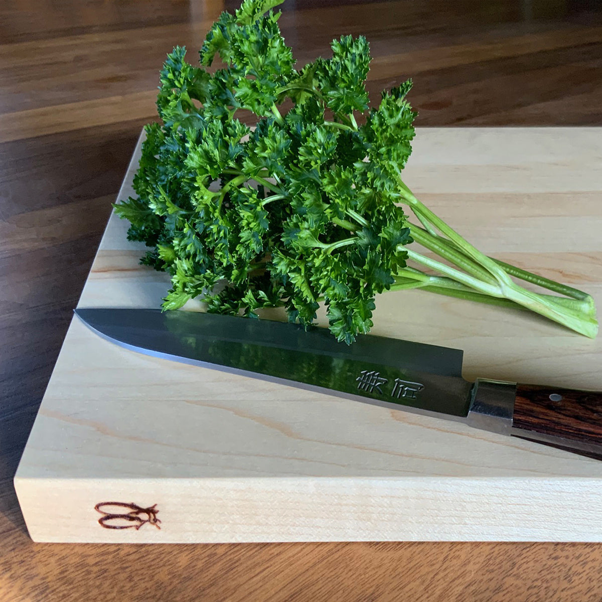 Planche «Pratico» - Le Temps des Cigales - Planche à découper - - La Guilde Culinaire