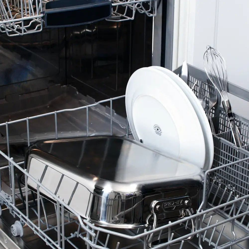 Accessoires Gourmet, Grande Rôtissoire en Acier Inoxydable avec support, 13 x 16 po - All-Clad - Rôtissoire - - La Guilde Culinaire