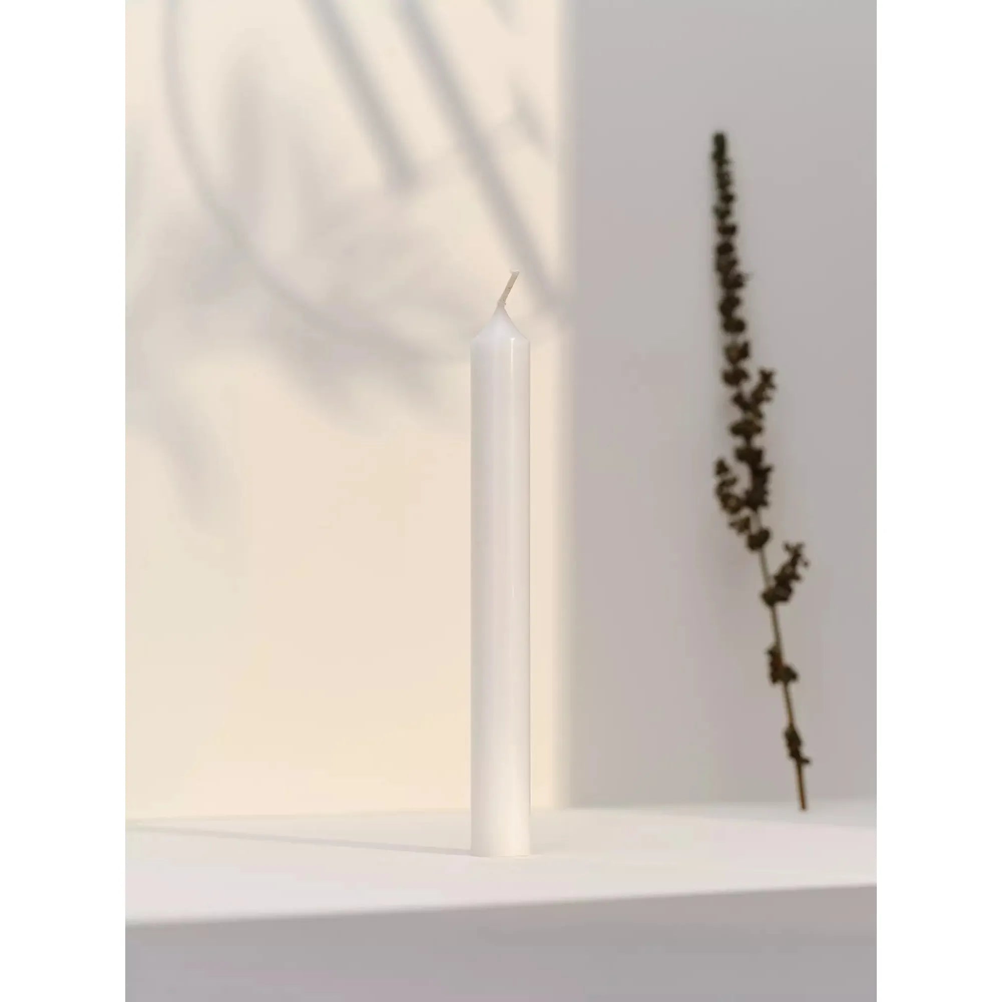 Bougies droite 7h Blanc Intemporel - pqt 12 ! - Bougies La Française - Chandelle - - La Guilde Culinaire