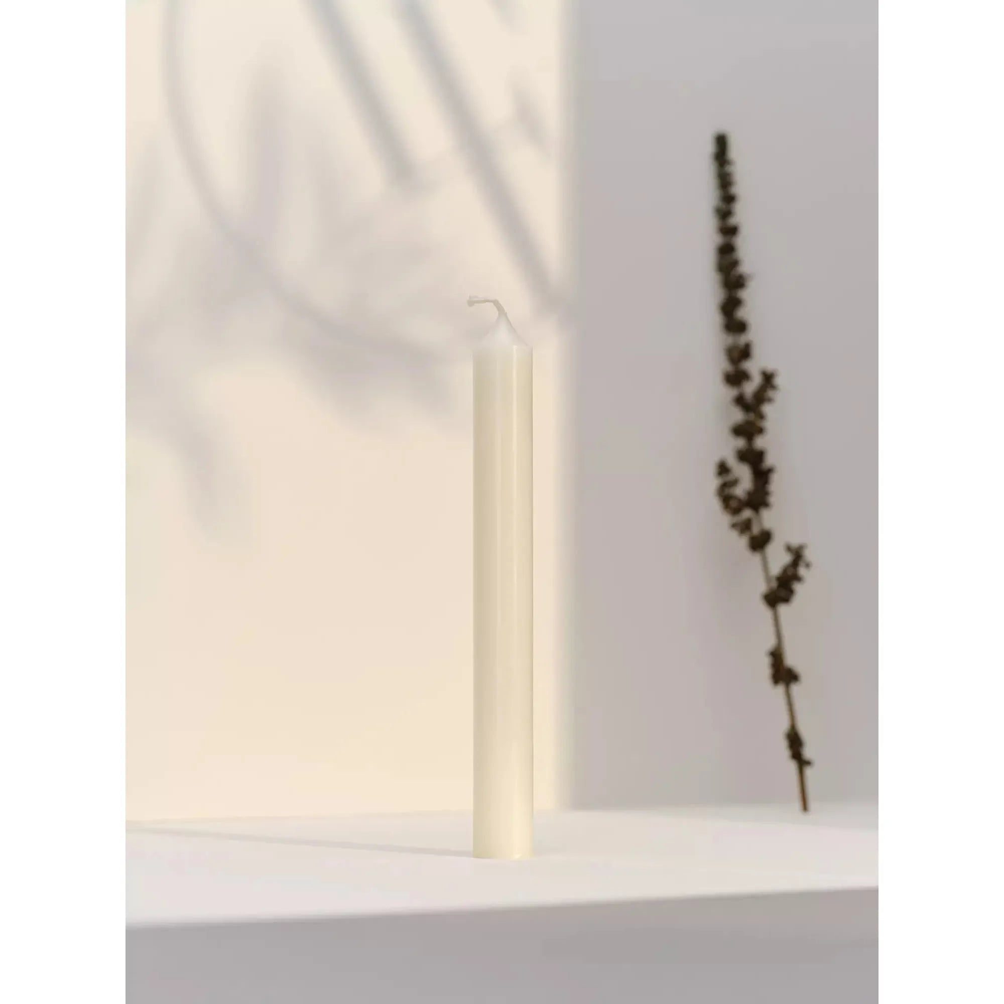 Bougie droite 7h Ivoire Intemporel - pqt 12 - Bougies La Française - Chandelle - - La Guilde Culinaire