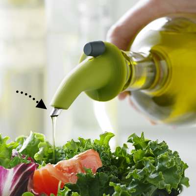 Bec verseur antigouttes pour huile * - Trudeau - Bec verseur - - La Guilde Culinaire