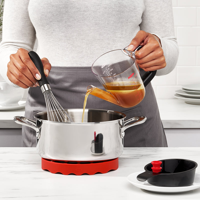 Saucière à dégraisser de 2 tasses - OXO - Accessoire - - La Guilde Culinaire