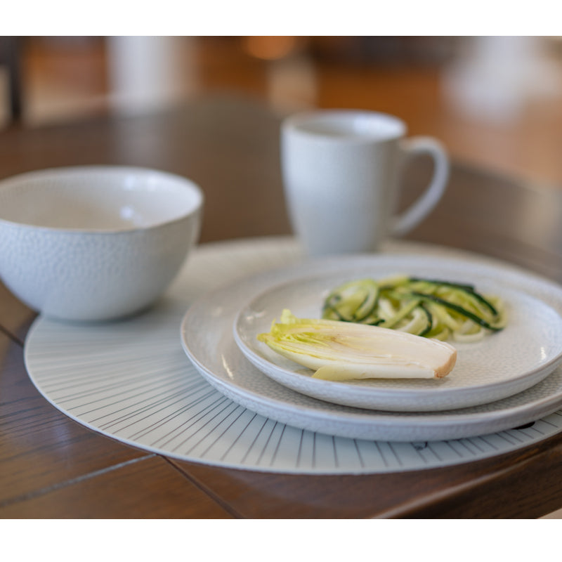 Assiette à salade 20.5 cm TRUFFES BLANC - Bia - Assiette - - La Guilde Culinaire