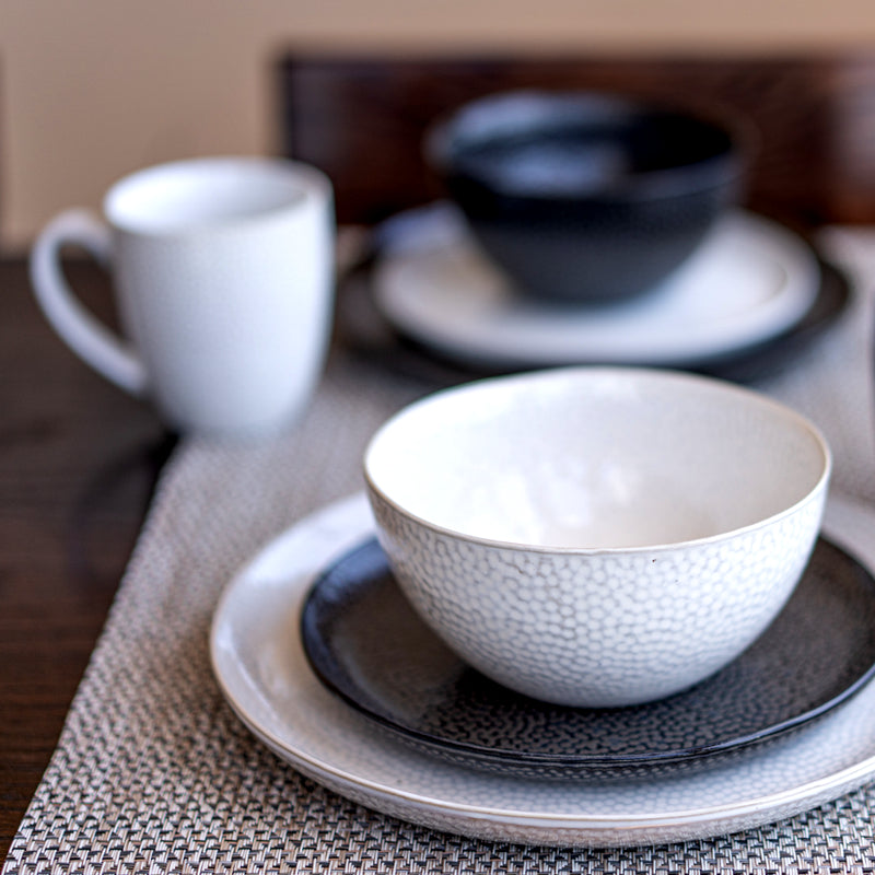 Assiette à salade 20.5 cm TRUFFES BLANC - Bia - Assiette - - La Guilde Culinaire