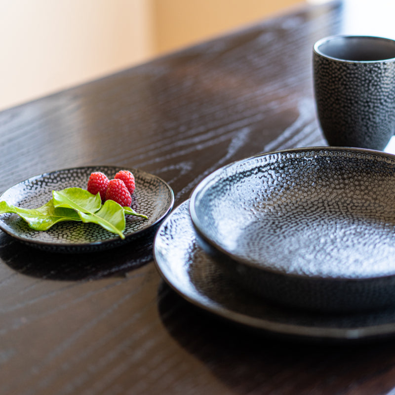 Assiette 26 cm TRUFFES Noir - Bia - Assiette - - La Guilde Culinaire