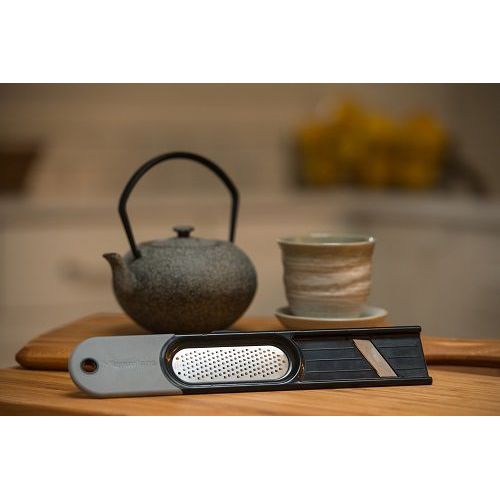 Outil 3 en 1 pour gingembre - Microplane - Eplucheur et évideur - - La Guilde Culinaire