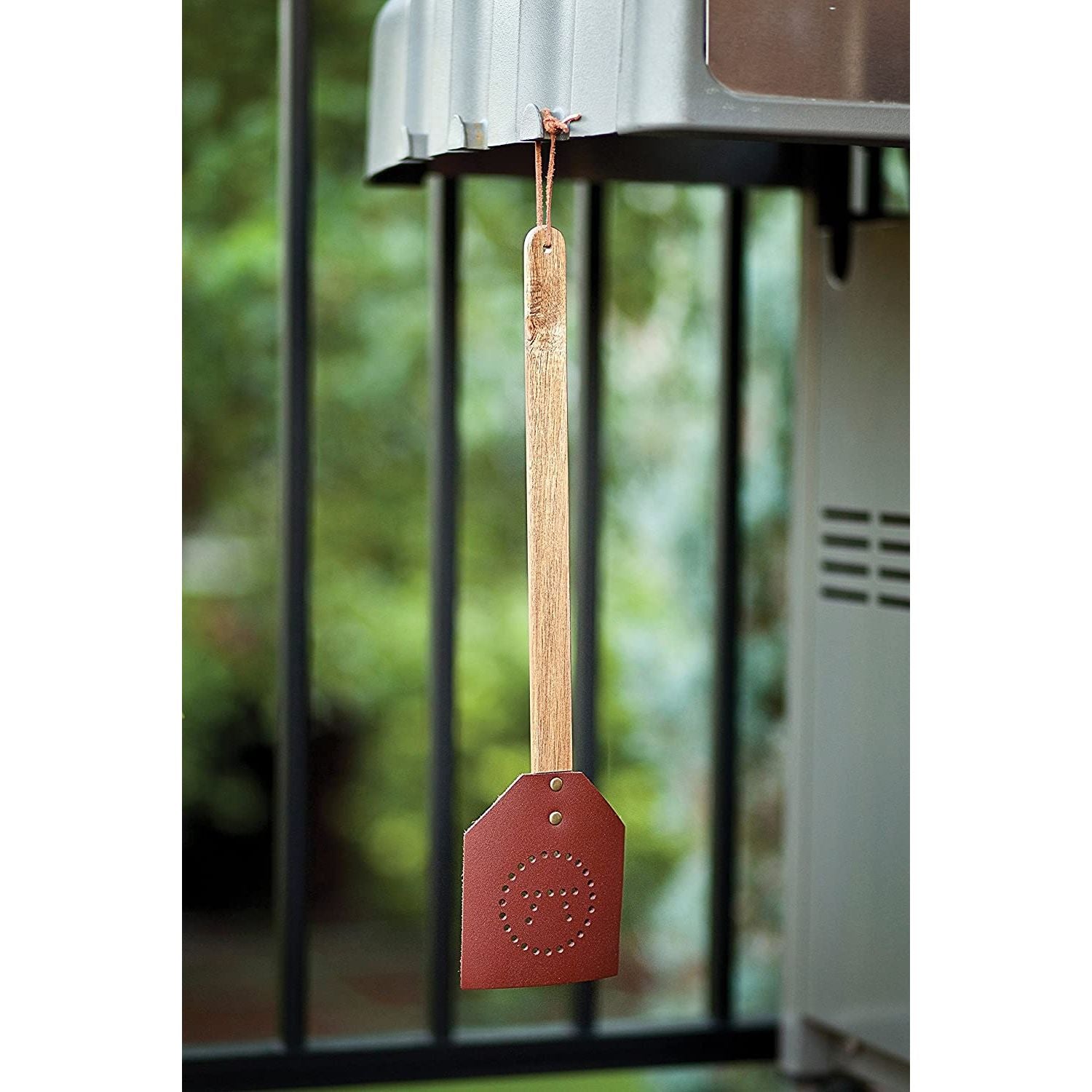 Tue-mouches en cuir ! ! - Outset - Chasse-mouche - - La Guilde Culinaire