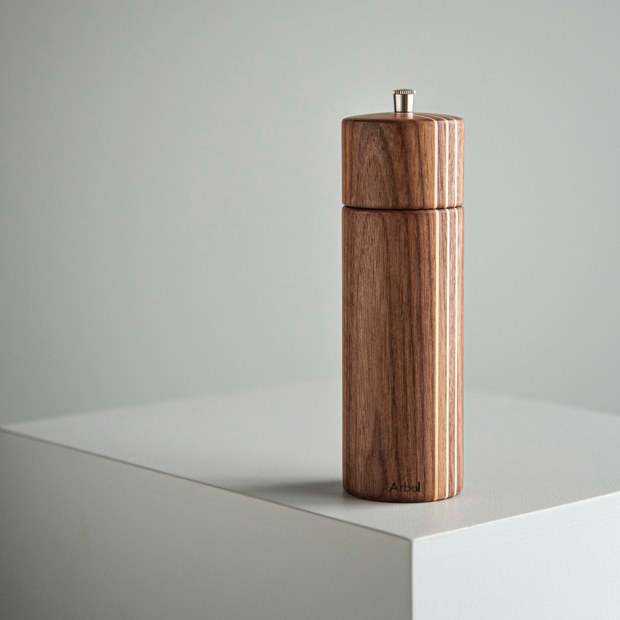 Moulin Poivre en Noyer Minimaliste - Arbol - Moulin à poivre - - La Guilde Culinaire