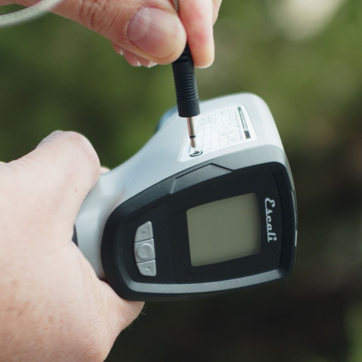 Thermomètre infrarouge de surface et à sonde - Escali - Thermomètre à bonbon et friture - - La Guilde Culinaire