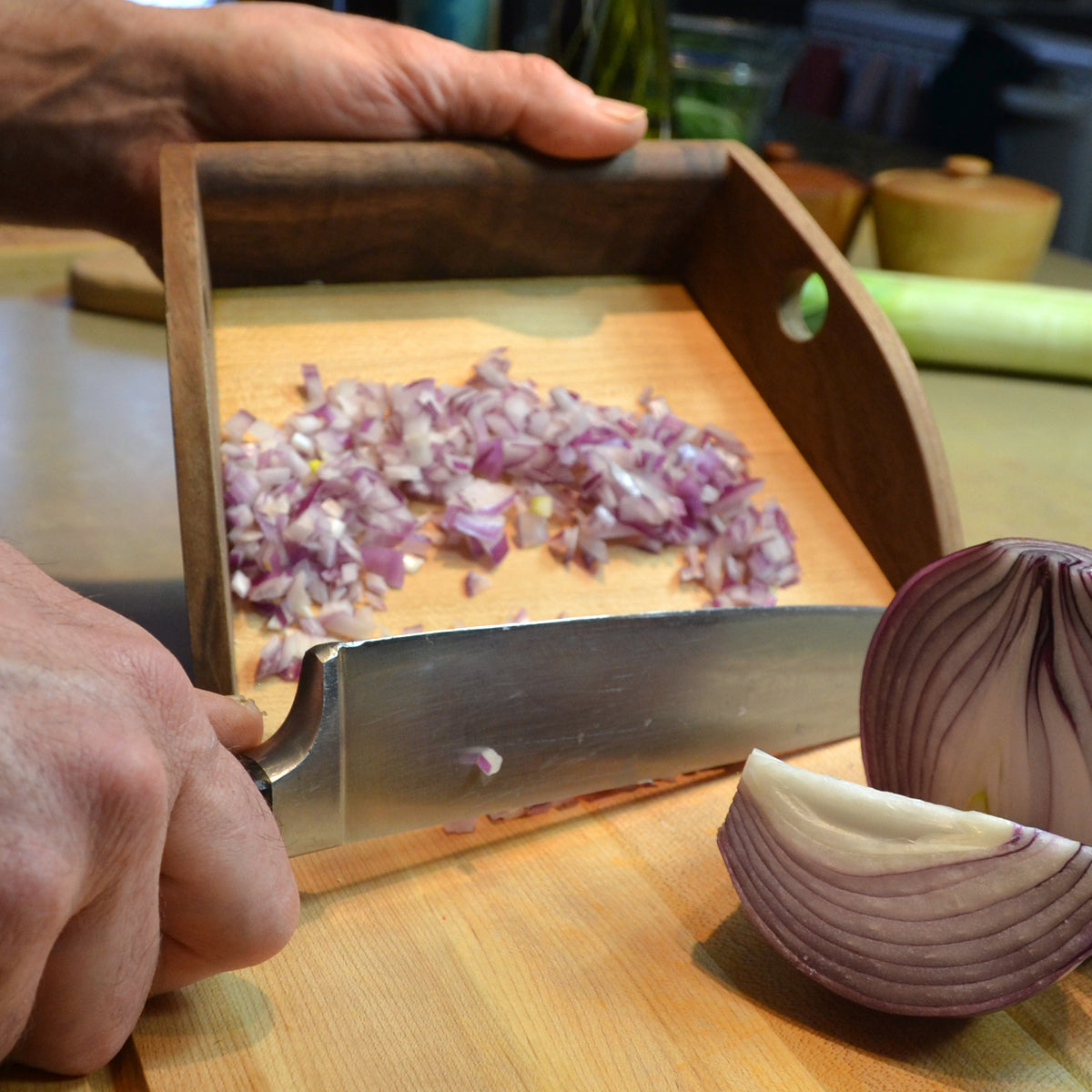 Monique à légumes * - Le Temps des Cigales - Pelle à légumes - - La Guilde Culinaire
