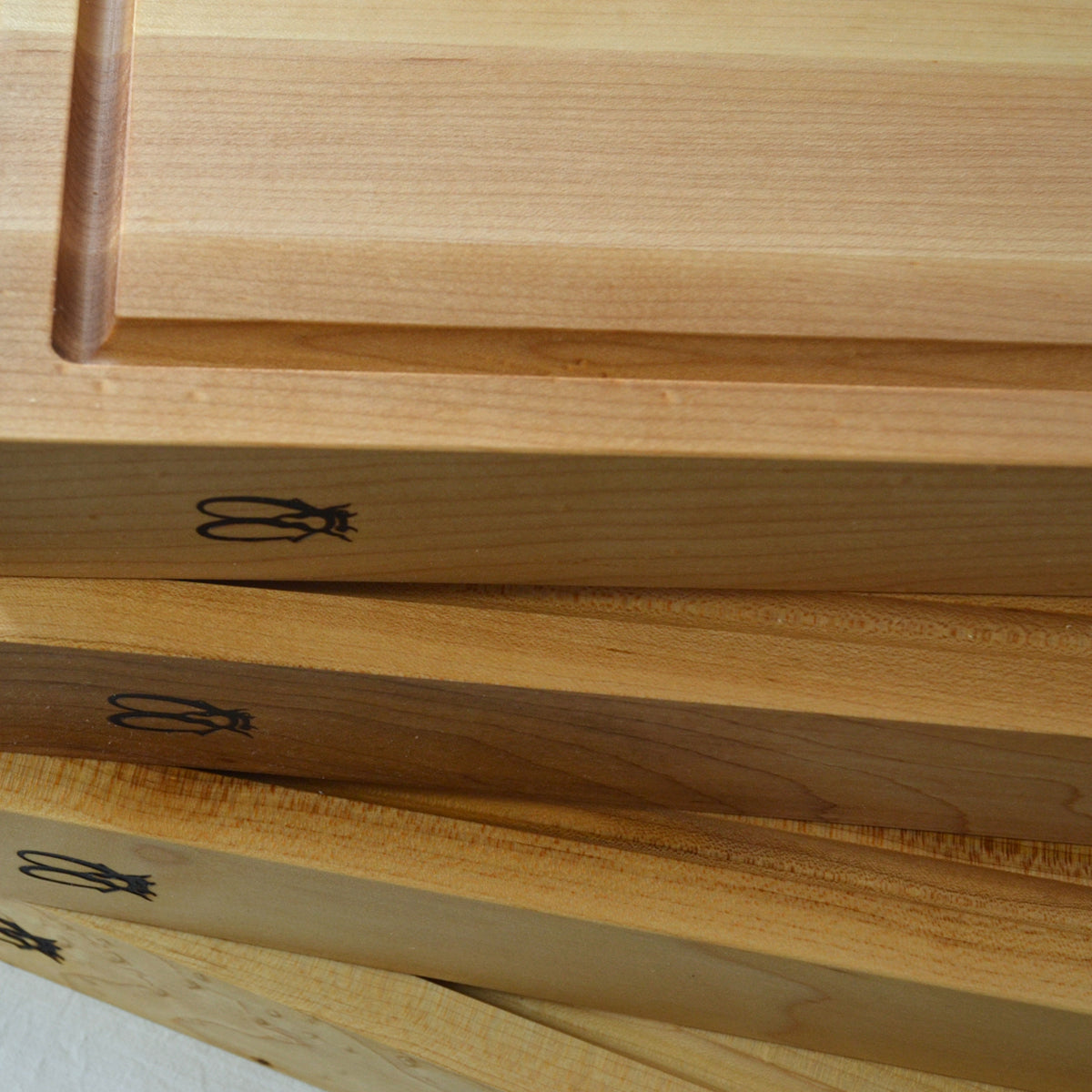 Planche à découper en érable - petite - Le Temps des Cigales - Planche à découper - - La Guilde Culinaire