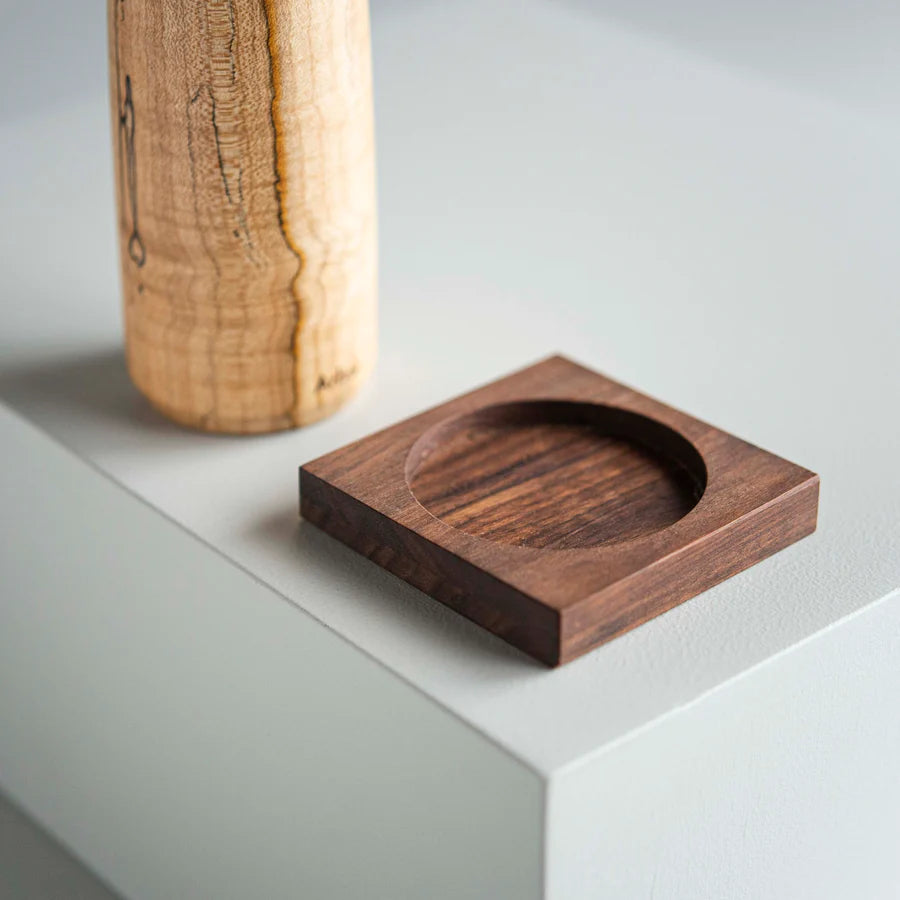 Socle à moulin sel-poivre Simple Noyer - Arbol - Moulin à poivre, sel, et épices - SM-010N - La Guilde Culinaire