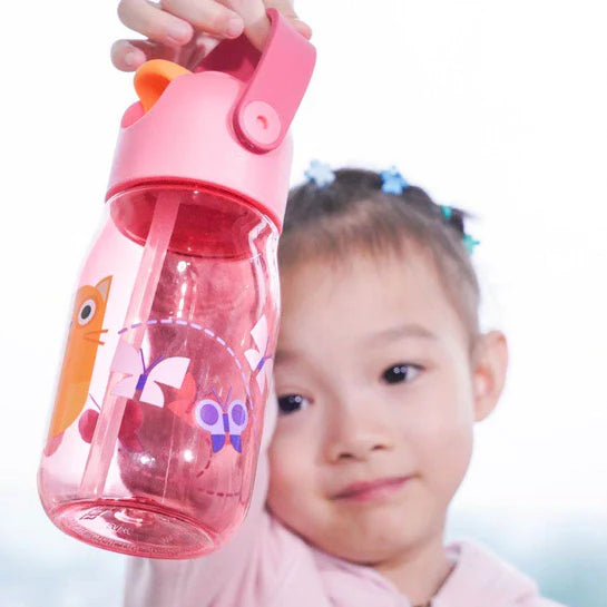 Bouteille Rose à paille Flip pour enfants - Zoku - Bouteille d'eau - - La Guilde Culinaire
