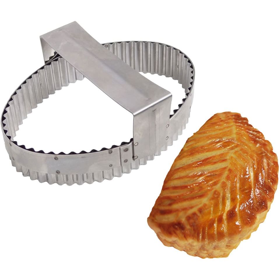 Découpoir à chausson aux pommes 17 x 12 cm - Gobel - Découpoir à pâtisserie - - La Guilde Culinaire