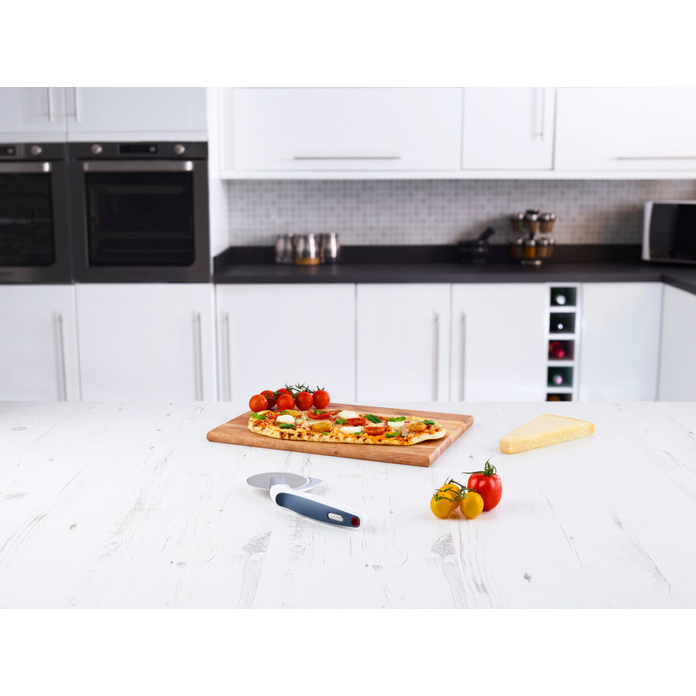 Roulette à Pizza "Sharp Edge" - Zyliss - Roulette à pizza - - La Guilde Culinaire